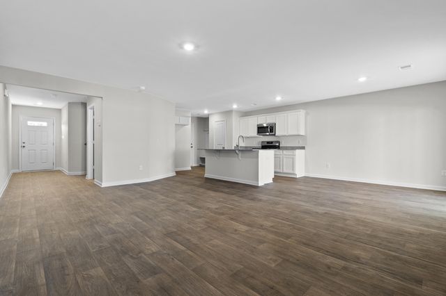 2350 Daylilly Street, Sumter, SC 29153