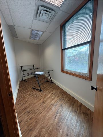419 Station St, Bridgeville, PA 15017