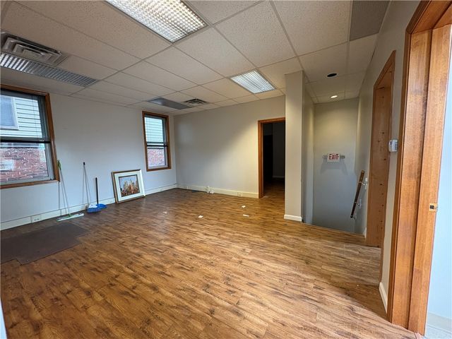 419 Station St, Bridgeville, PA 15017