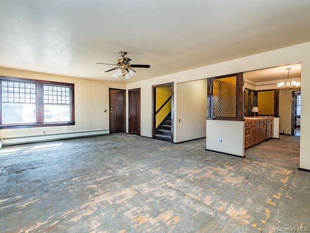 1425 Middle Neck Road, Sands Point, NY 11050