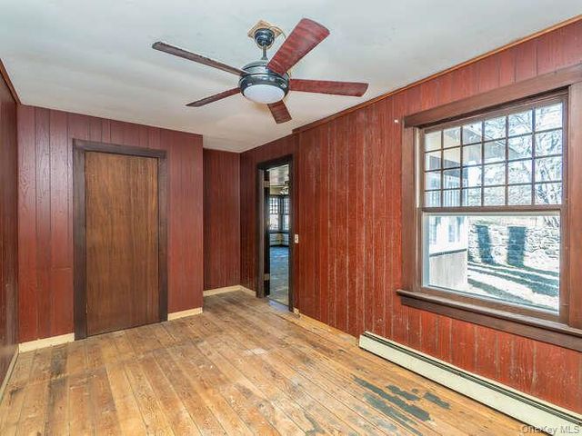 1425 Middle Neck Road, Sands Point, NY 11050