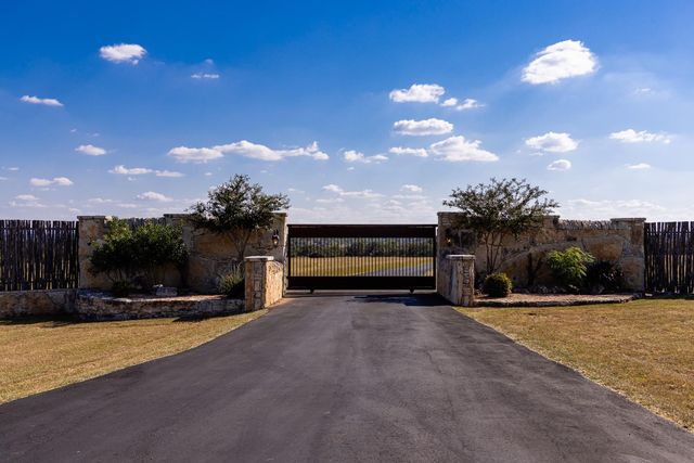3551 RM 2325, Wimberley, TX 78676