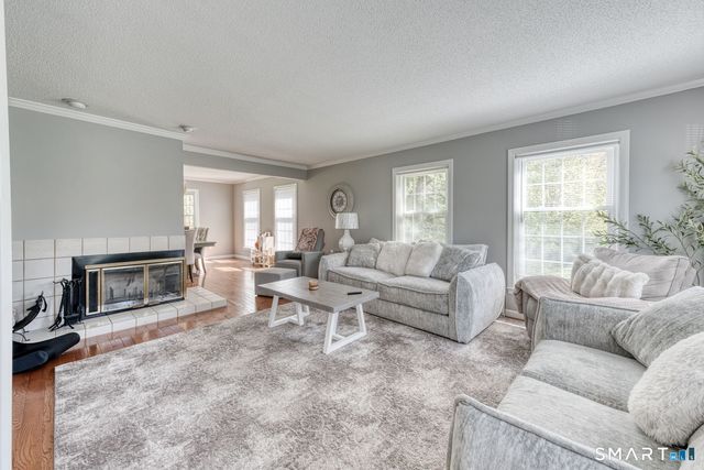 24 Old Mill Drive, Canton, CT 06019