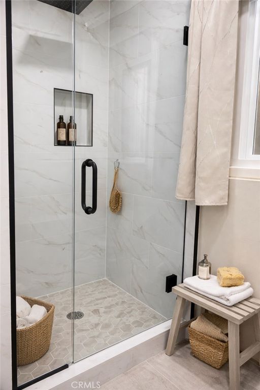 Image 12 of property listing at 440 Veteran Avenue 101, Westwood Century City, CA 90024