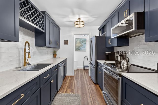 18 Lighthouse Ln Apt 1046, Hilton Head Island, SC 29928