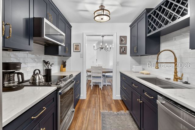 18 Lighthouse Ln Apt 1046, Hilton Head Island, SC 29928