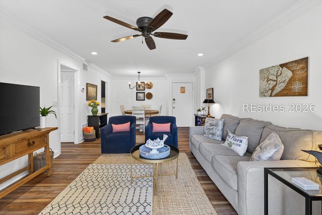 18 Lighthouse Ln Apt 1046, Hilton Head Island, SC 29928