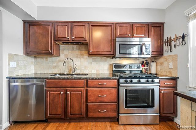 19347 Andover Court, Northville, MI 48167