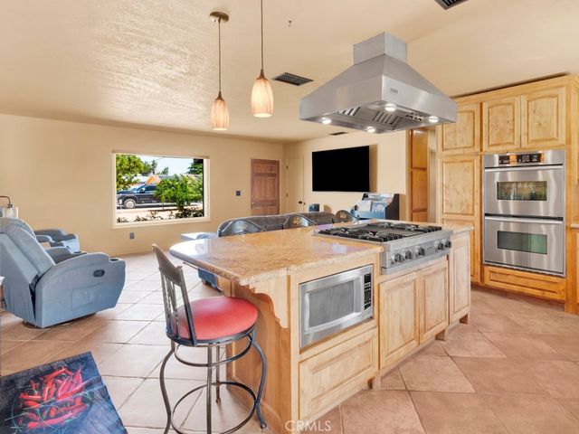 11110 Saratoga Road, Apple Valley, CA 92308