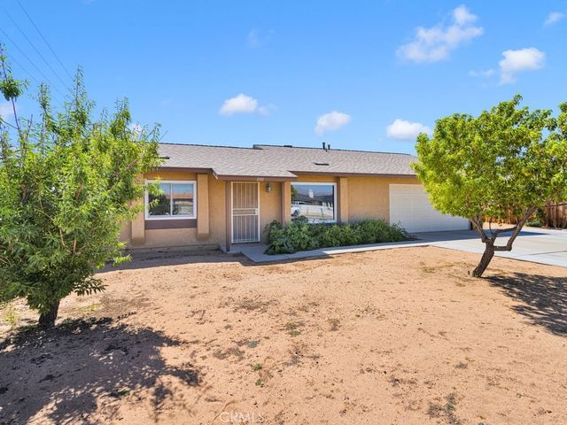 11110 Saratoga Road, Apple Valley, CA 92308