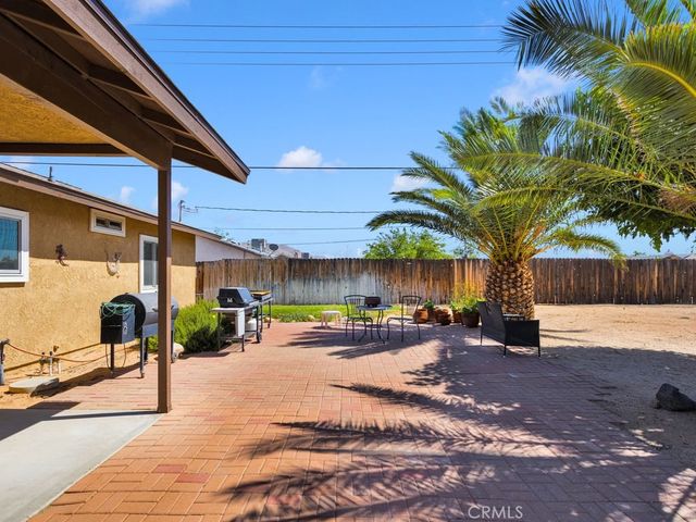 11110 Saratoga Road, Apple Valley, CA 92308