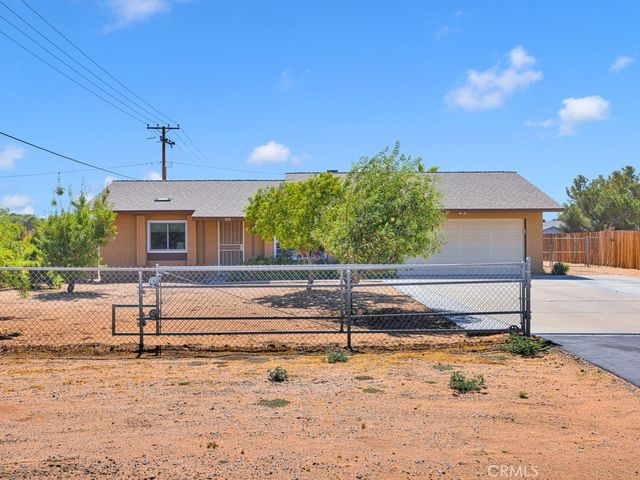 11110 Saratoga Road, Apple Valley, CA 92308