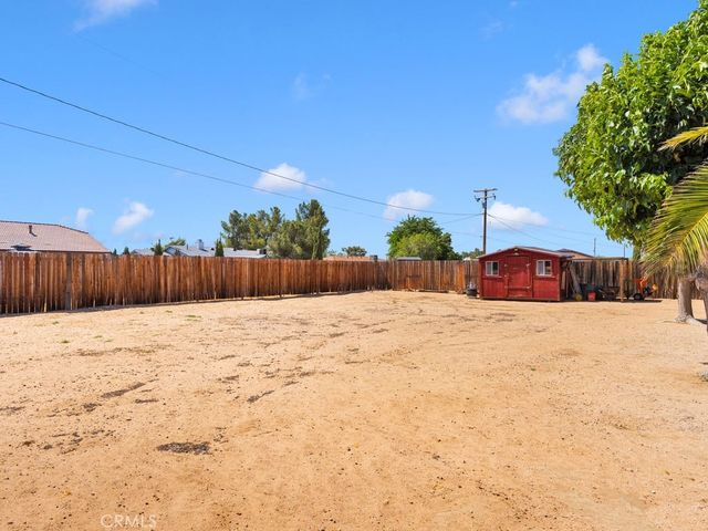 11110 Saratoga Road, Apple Valley, CA 92308