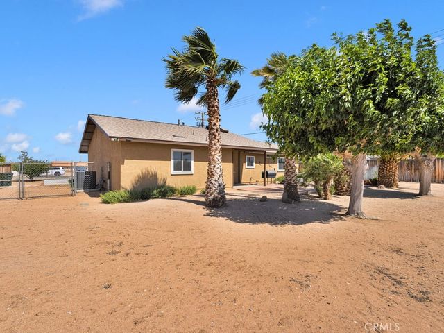 11110 Saratoga Road, Apple Valley, CA 92308