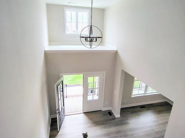 7906 Pine St, Fairview, TN 37062