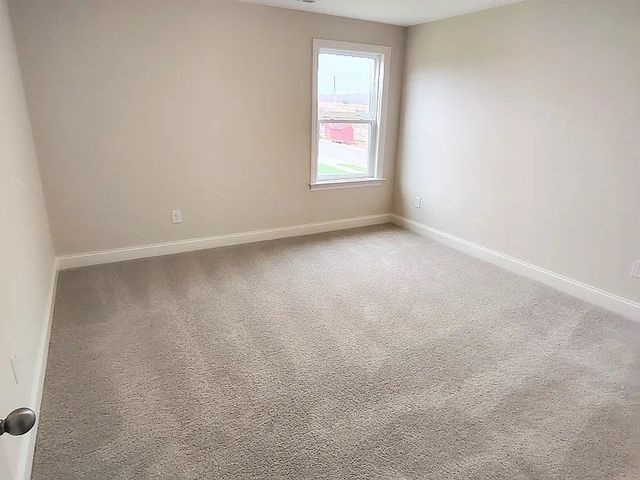 7906 Pine St, Fairview, TN 37062