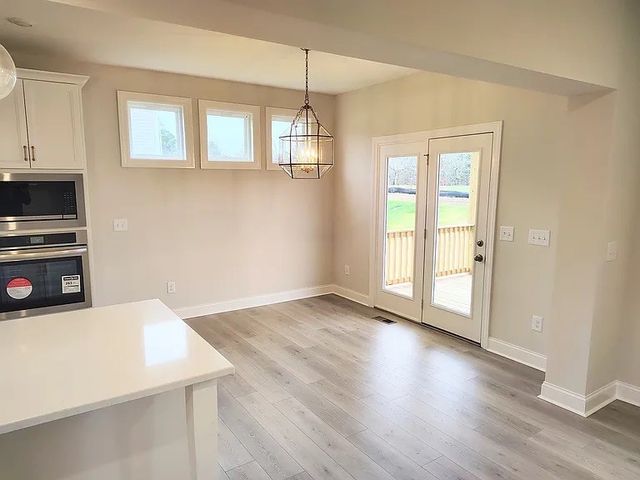 7906 Pine St, Fairview, TN 37062