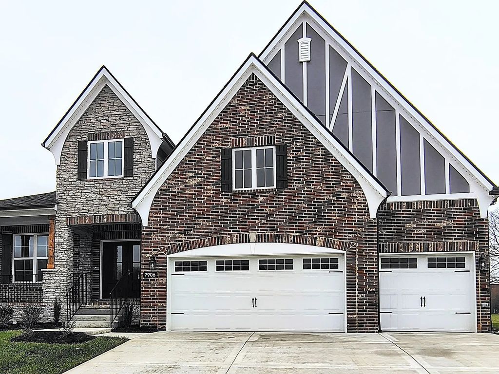 7906 Pine St, Fairview, TN 37062