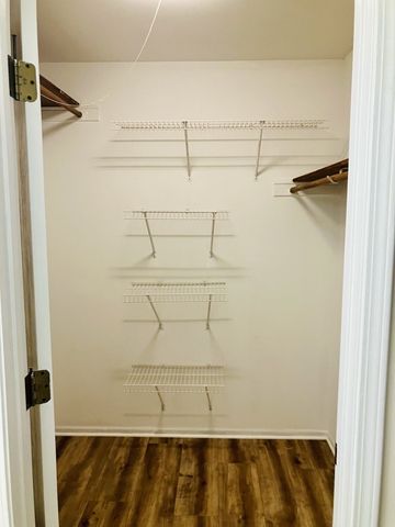 3524 Willowview Court, Aurora, IL 60504