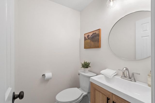 102 Lords Court, Wilmington, MA 01887