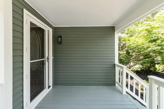 102 Lords Court, Wilmington, MA 01887