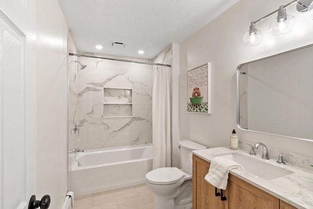 102 Lords Court, Wilmington, MA 01887