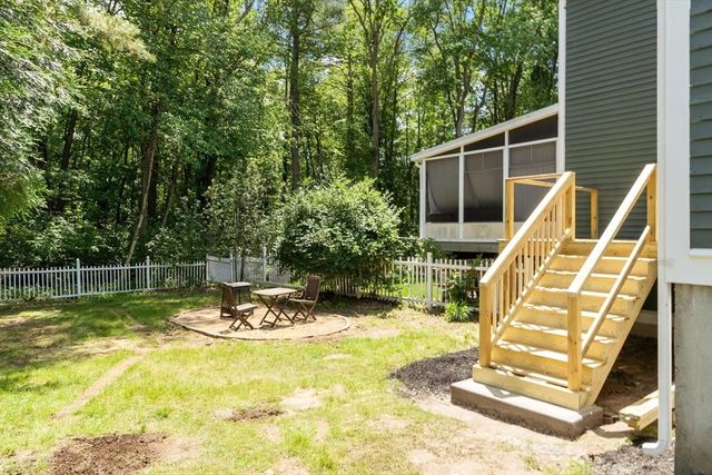 102 Lords Court, Wilmington, MA 01887