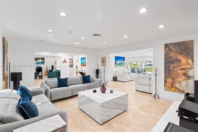 2839 NE 35th St, Fort Lauderdale, FL 33306