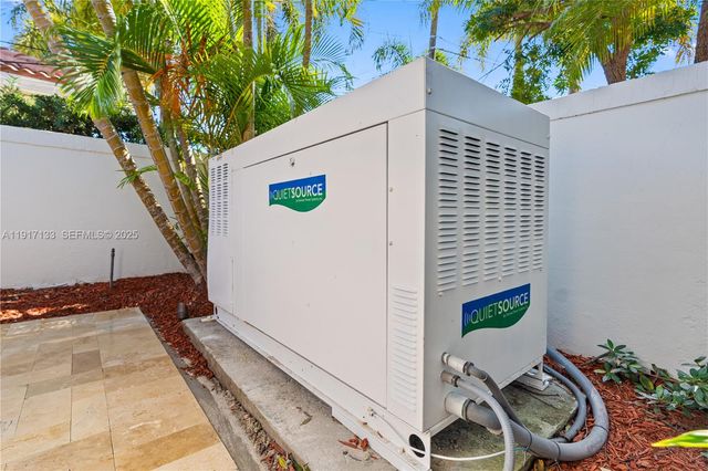 2839 NE 35th St, Fort Lauderdale, FL 33306