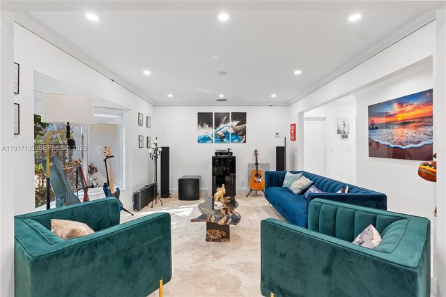 2839 NE 35th St, Fort Lauderdale, FL 33306