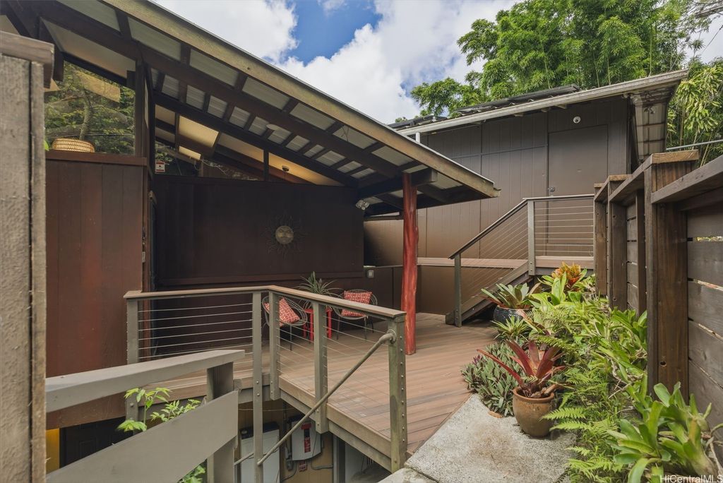 4142 Round Top Drive, Honolulu, HI 96822