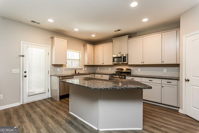 136 Camellia Way, Dallas, GA 30132