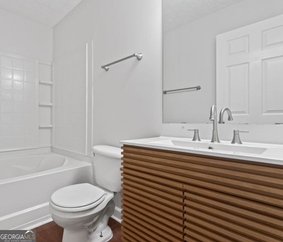 5619 Union Pointe Drive, Union City, GA 30291