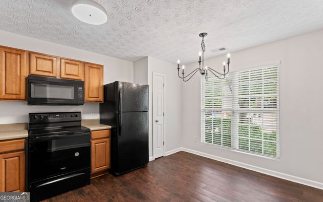 5619 Union Pointe Drive, Union City, GA 30291