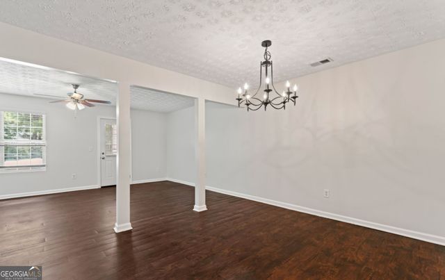 5619 Union Pointe Drive, Union City, GA 30291