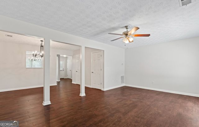 5619 Union Pointe Drive, Union City, GA 30291