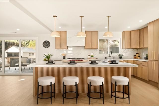 3855 Carbo Court, La Mesa, CA 91941