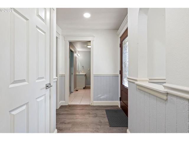 280 ROAN Dr, Eugene, OR 97401