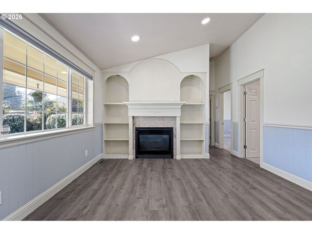 280 ROAN Dr, Eugene, OR 97401