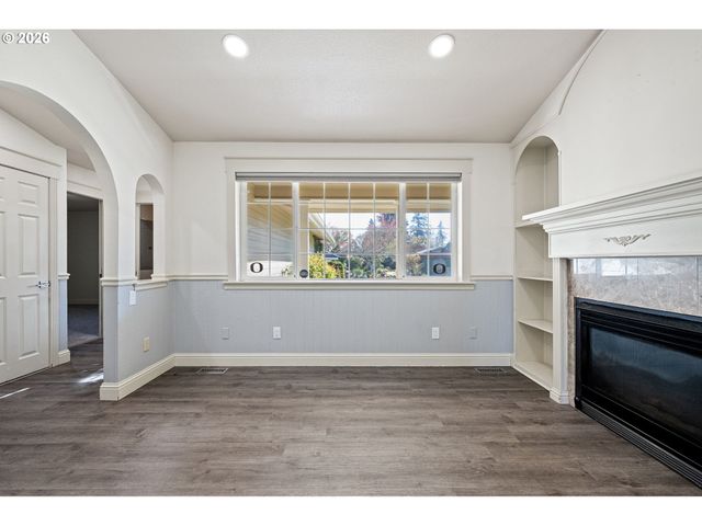 280 ROAN Dr, Eugene, OR 97401