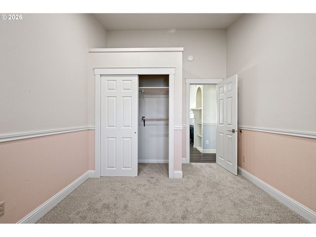 280 ROAN Dr, Eugene, OR 97401