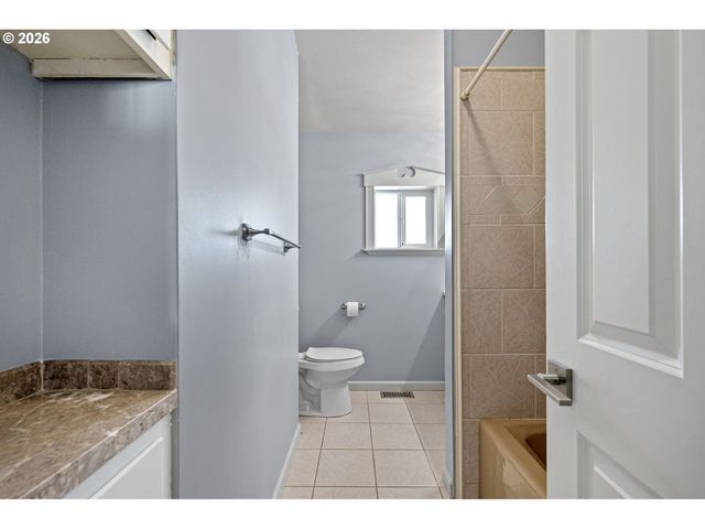 280 ROAN Dr, Eugene, OR 97401