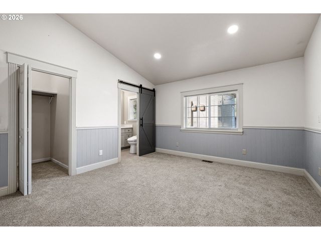 280 ROAN Dr, Eugene, OR 97401