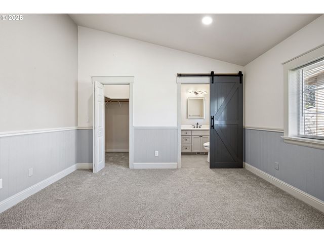 280 ROAN Dr, Eugene, OR 97401