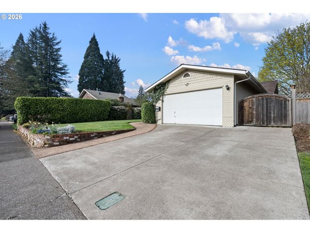 280 ROAN Dr, Eugene, OR 97401