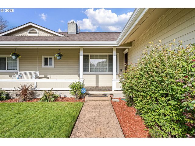 280 ROAN Dr, Eugene, OR 97401