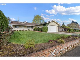 280 ROAN Dr, Eugene, OR 97401