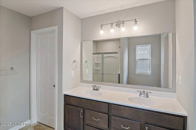 133 Sunflower Blvd, Mt Washington, KY 40047