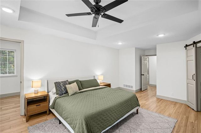1714 NW 57th Court, Kansas City, MO 64151