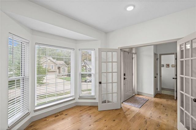 1714 NW 57th Court, Kansas City, MO 64151